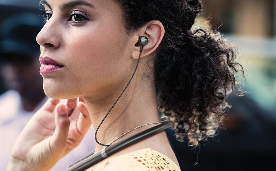 JBL Live 200BT Wireless in ear neckband headphones