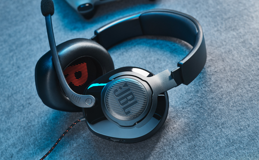 Jbl headphones 2025 quantum