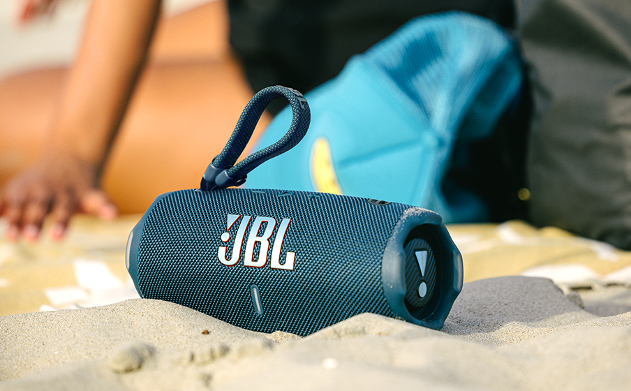 JBL Charge 6 | Portable waterproof and drop-proof Bluetooth speaker