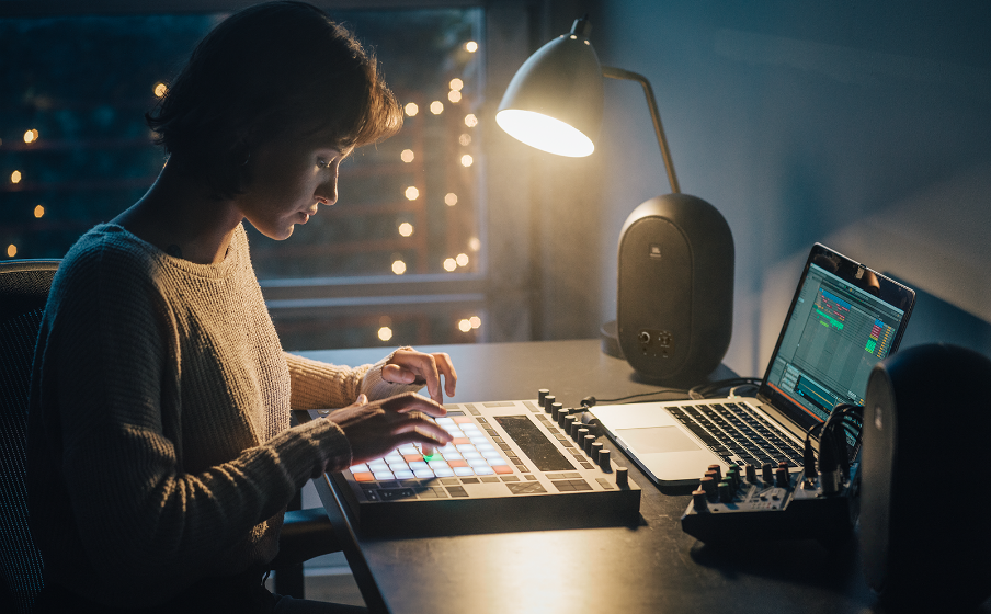 JBL 104-BT (Pair) | Compact Desktop Reference Monitors with Bluetooth